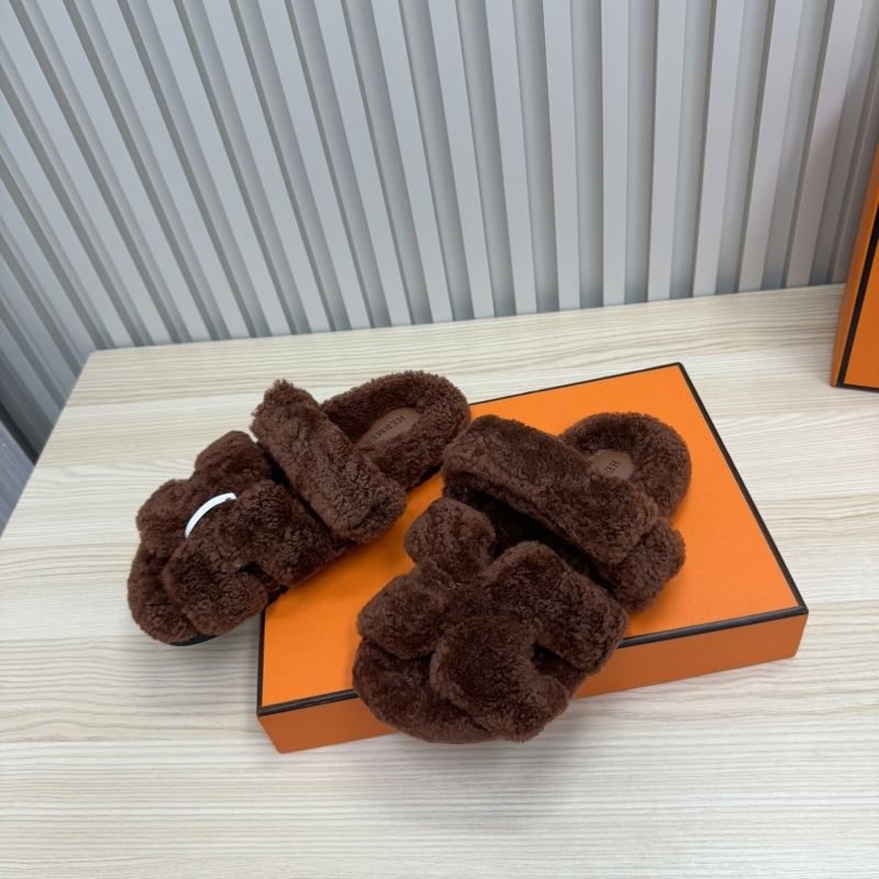 H**mes slippers